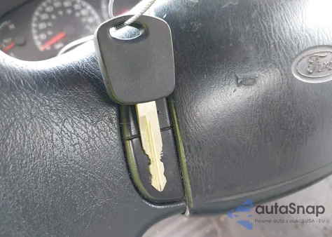 2000 Ford F-150 Lariat/Work Series/Xl/Xlt из США, поврежденный, VIN 1FTRX17W3YNB74985